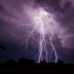 В Белоозерске горел дачный дом, а в Пинском районе молния уничтожила хозпостройку