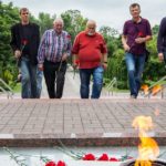 Пинские и украинские моряки почтили павших на войне. ФОТО