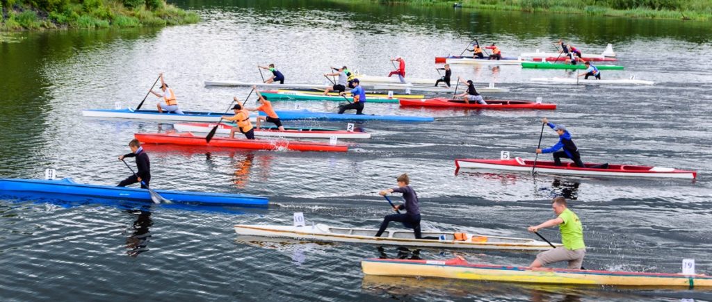 Как в Пинске соревновались на байдарках и каноэ. ФОТО Как в Пинске соревновались на байдарках и каноэ. ФОТО