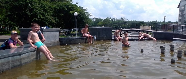 Пока на берег с палаткой нельзя