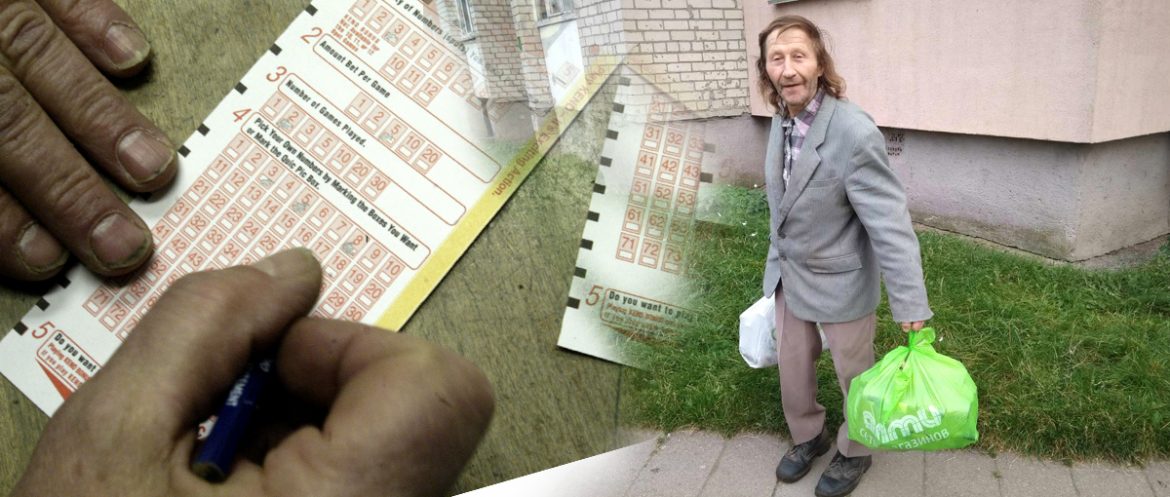 Пенсионер из Пинска собирает бутылки, чтобы купить лотерею Пенсионер из Пинска собирает бутылки, чтобы купить лотерею