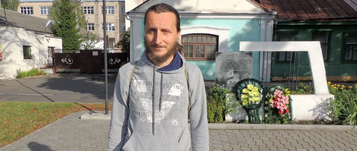 Мастер, создавший уникальную скрипку для Президентского оркестра, покинул Беларусь Мастер, создавший уникальную скрипку для Президентского оркестра, покинул Беларусь