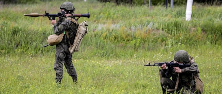 В Пинском районе стреляют