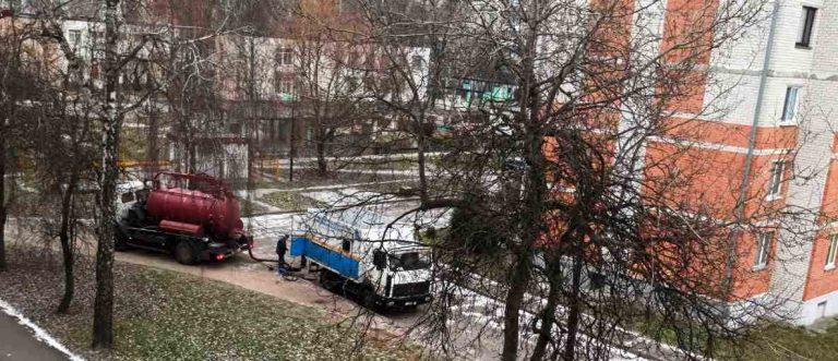 Форс-мажор на Пинскводоканале: Задвижку меняют, а воду не подвезли