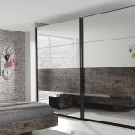 Шкафы-купе в современном интерьере