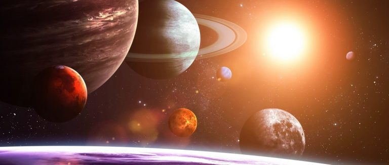 Гороскоп на неделю с 4 по 10 января: кого-то ждет яркая неделя, а кому-то пора корректировать свои планы