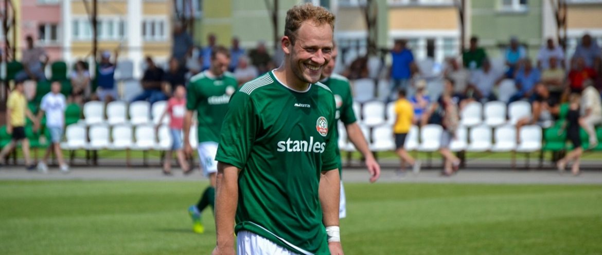 Пинчанин с мебельной фабрики «Стэнлес» рад появлению второго футбольного клуба в городе Антон Байко