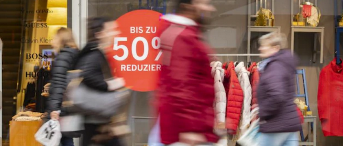 в Германии сжигают прошлогодние коллекции одежды