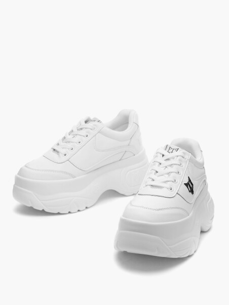 Весенняя женская обувь: пять главных трендов 2021 года