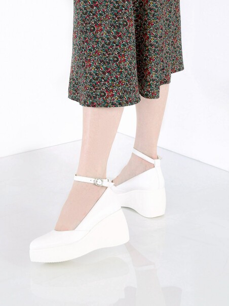 Весенняя женская обувь: пять главных трендов 2021 года