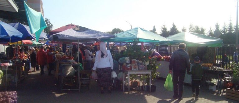 Что предлагают на рынке Пинска в первые выходные осени?