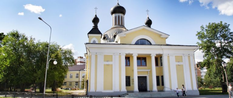 Богослужения в Рождество Христово для пинчан