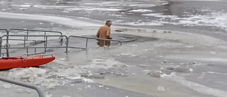 Как пинчане закалялись и очищались в совсем не крещенские морозы