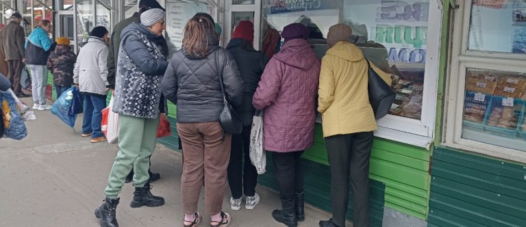 Где дешевле закупить мясо — на рынке или в магазине?
