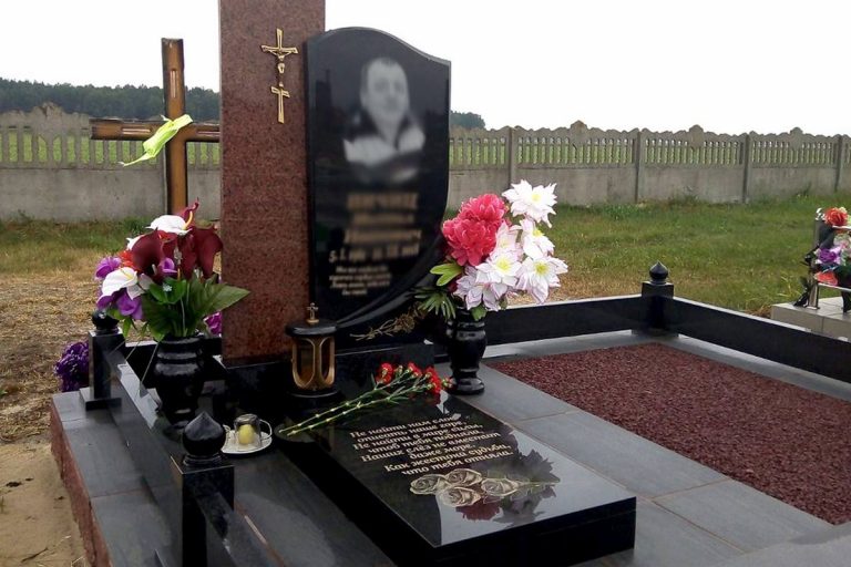 В чем суть и смысл памятников