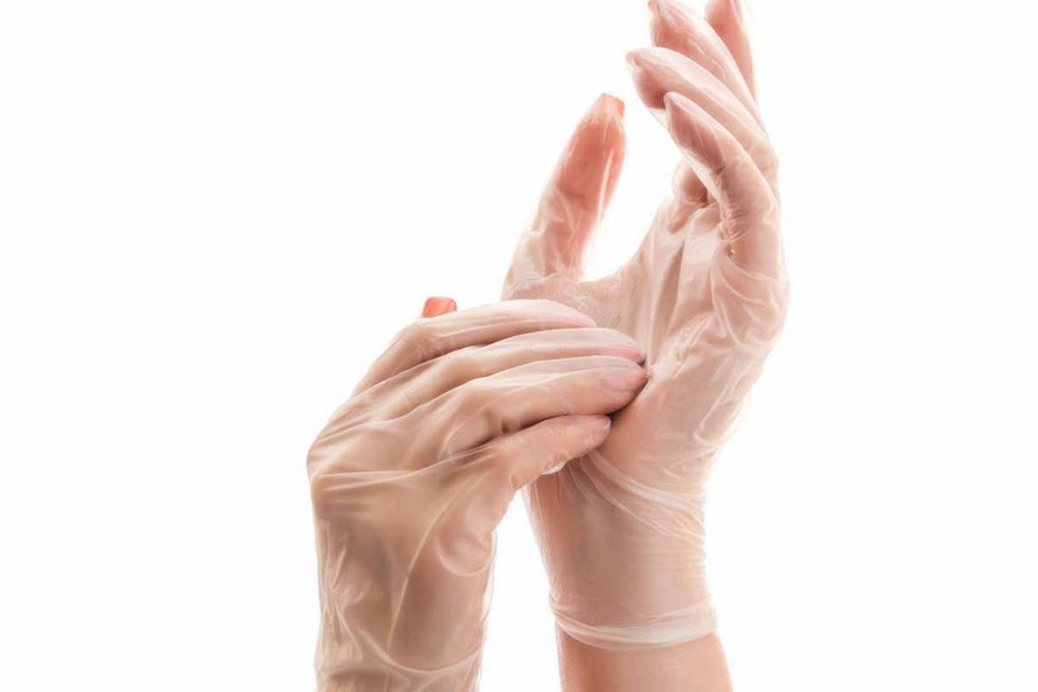 Виниловые перчатки: в чем их выгода и как выбрать?