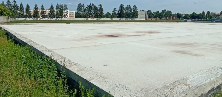 Санкции ставят под угрозу появление спортивного объекта в Пинске