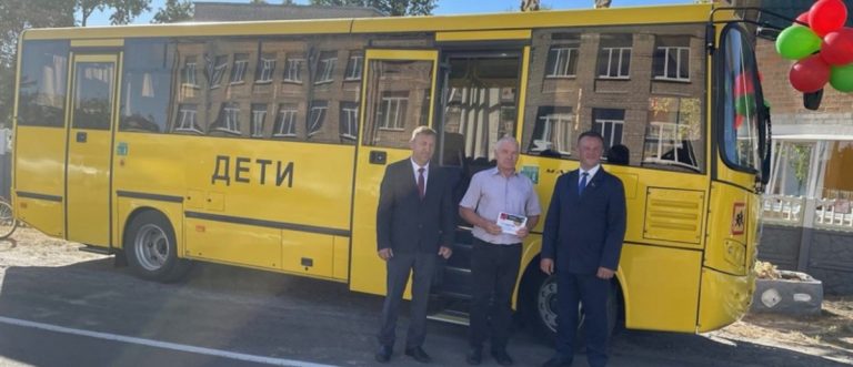 Новый транспорт для детей в Пинском районе