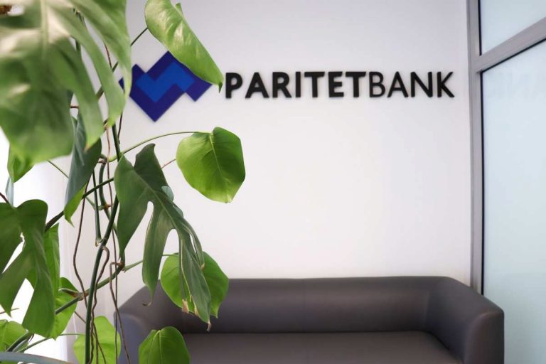 В Пинске Paritetbank бесплатно оформляет карточки Mastercard Gold