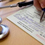 Каб не ісці на працу жанчына дамалявала свой бальнічны ліст