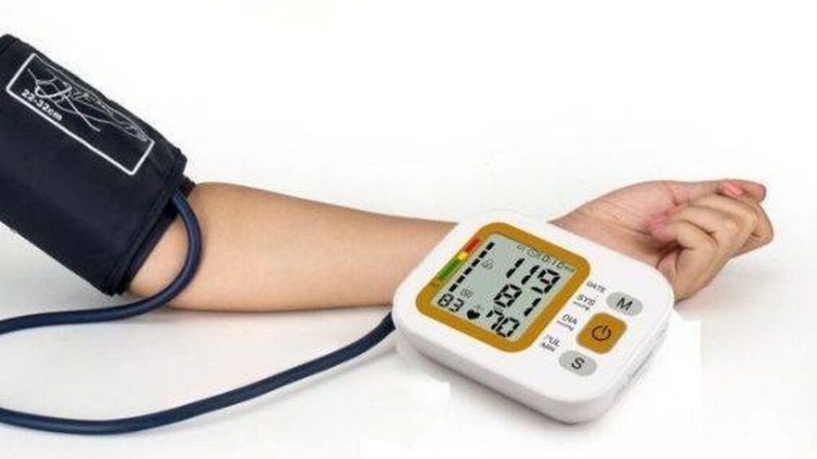 Купить тонометр: виды и критерии выбора