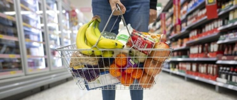 Инфляция в Беларуси замедлилась, но цены растут