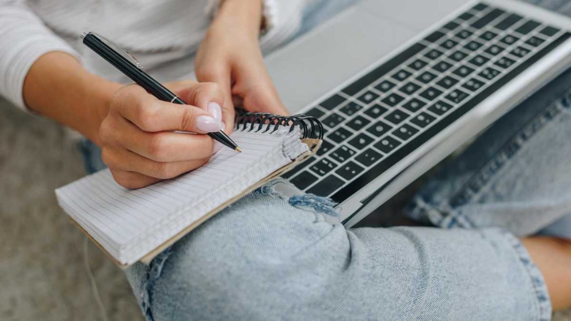 Образовательная платформа Skillbox: получите востребованную профессию не выходя из дома