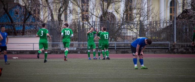 Двузначные «разборки» лидера и аутсайдера на «Полесье»