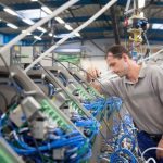 В среднем квалифицированные работники трудятся на два года дольше, чем раньше