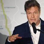 В Германии планируют уменьшить зависимость от иностранной энергии Роберт Хабек