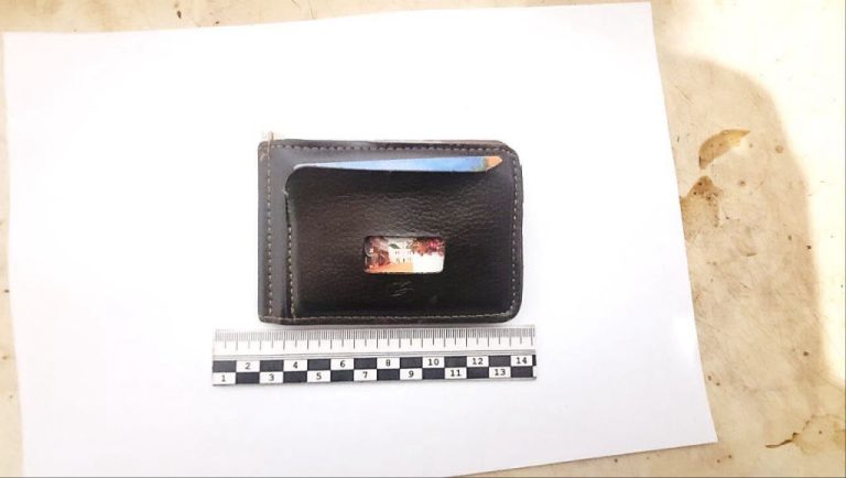 Мужчина в Березе попросил у директора автомастерской в долг и обокрал его