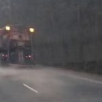 дорогу посыпают при +