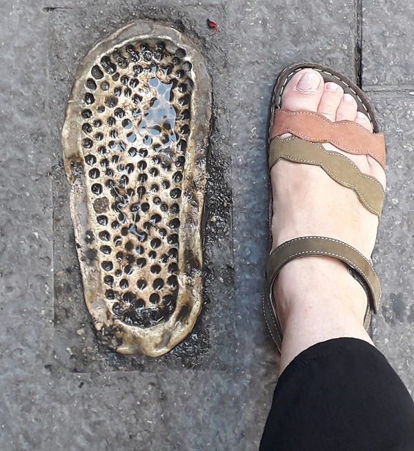 След от сандалии римского легионера в центре г. Леон