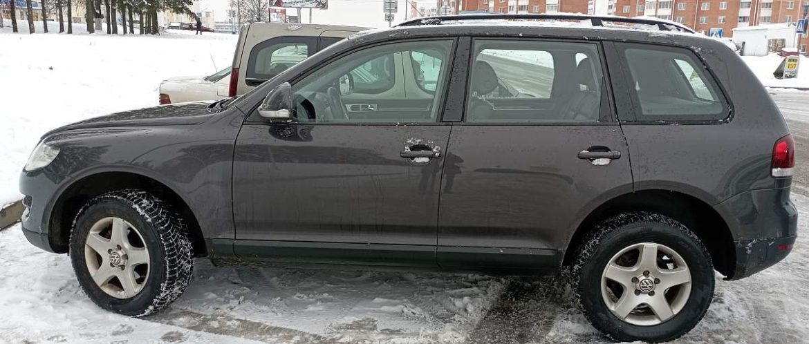 Touareg из конфиската продаётся авто