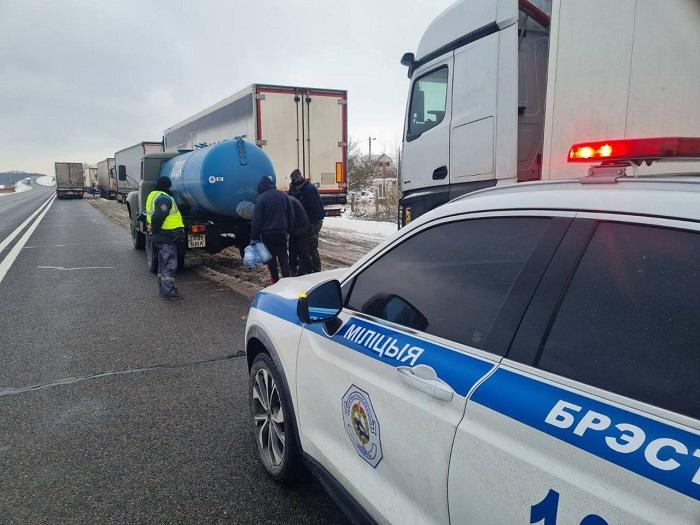 дальнобойщики очередь фуры