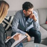 Выбор психологической помощи: частный практик или психологический Центр