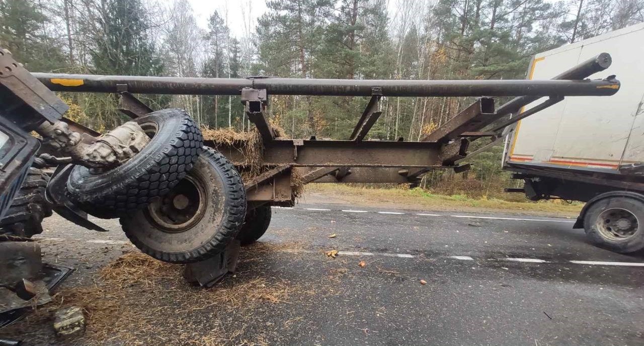 ДТП с трактором в Пуховичском районе