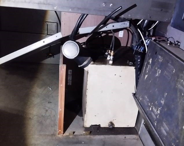 Тайник в багажном отделении