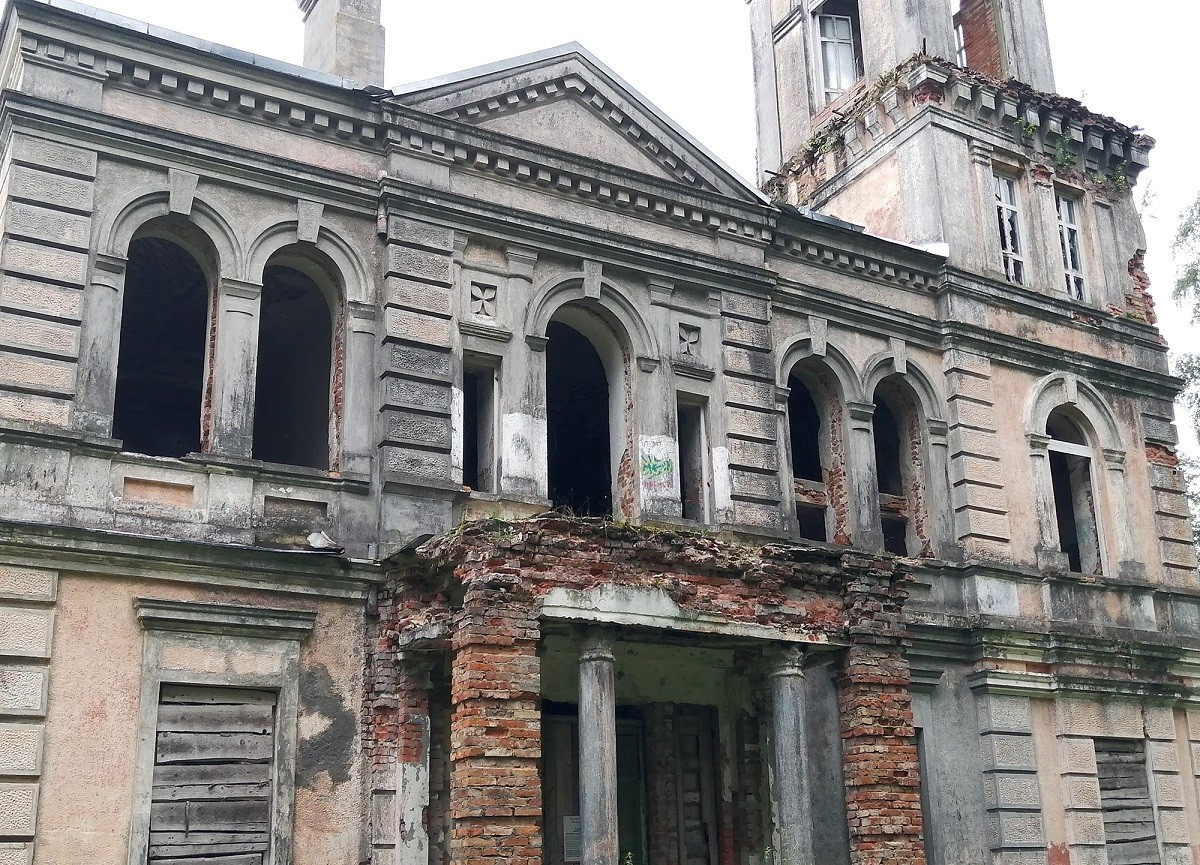 Дворец Котлубаев