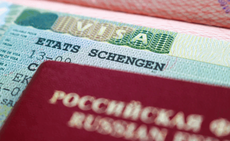 ЕС готовится ужесточить визовый режим для россиян шенгенских виз