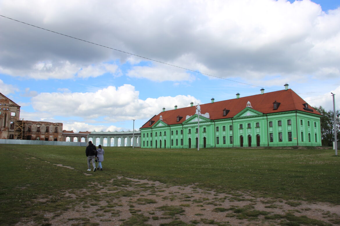 Палац у Ружанах