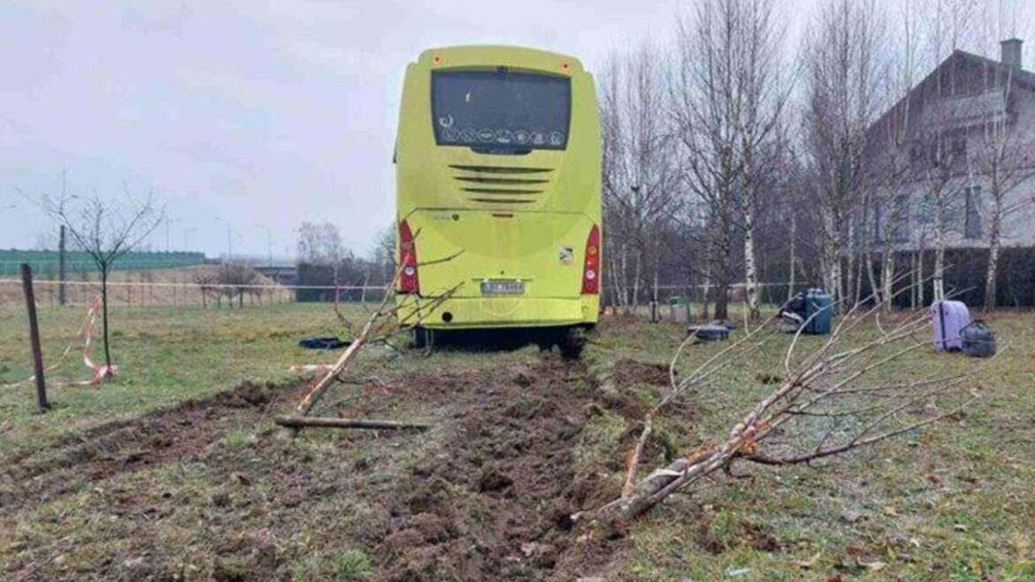 Автобус из Беларуси попал в аварию в Польше