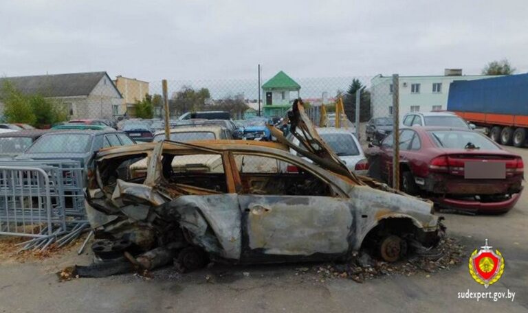 Выяснили, почему загорелся Nissan после удара BMW пьяного барановичского водителя ДТП в Столбцовском районе