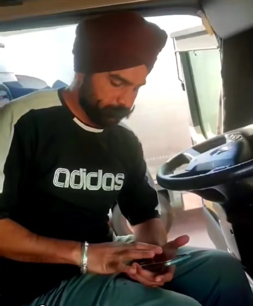 оллега индус сдаёт машину