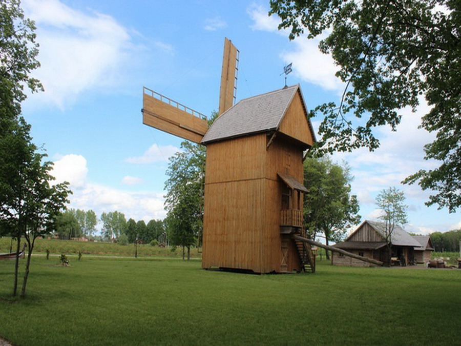 Млын у маёнтку Божы Дар