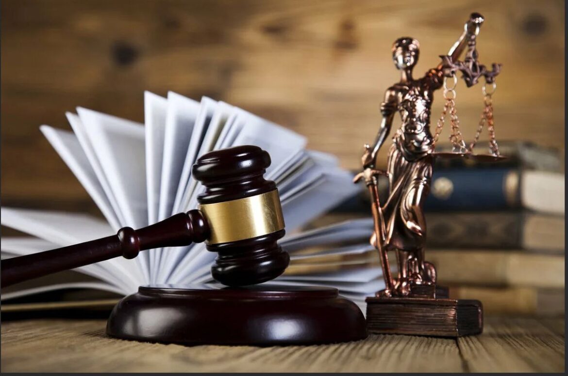 заведующая аптеки