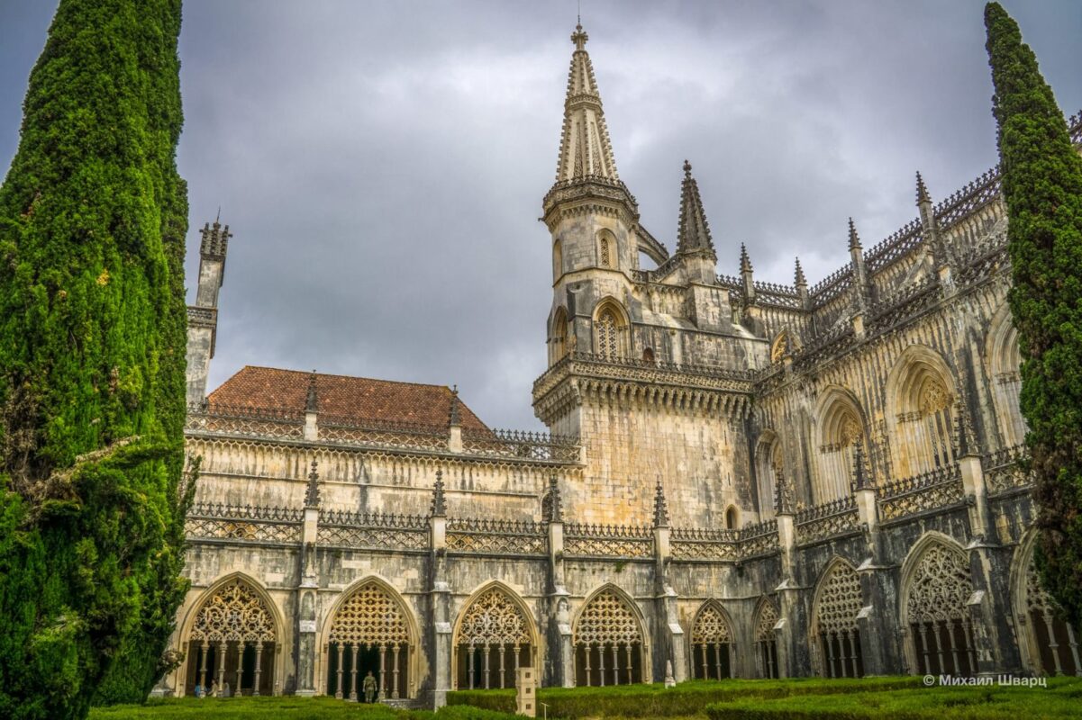 Баталья монастырь XIV века