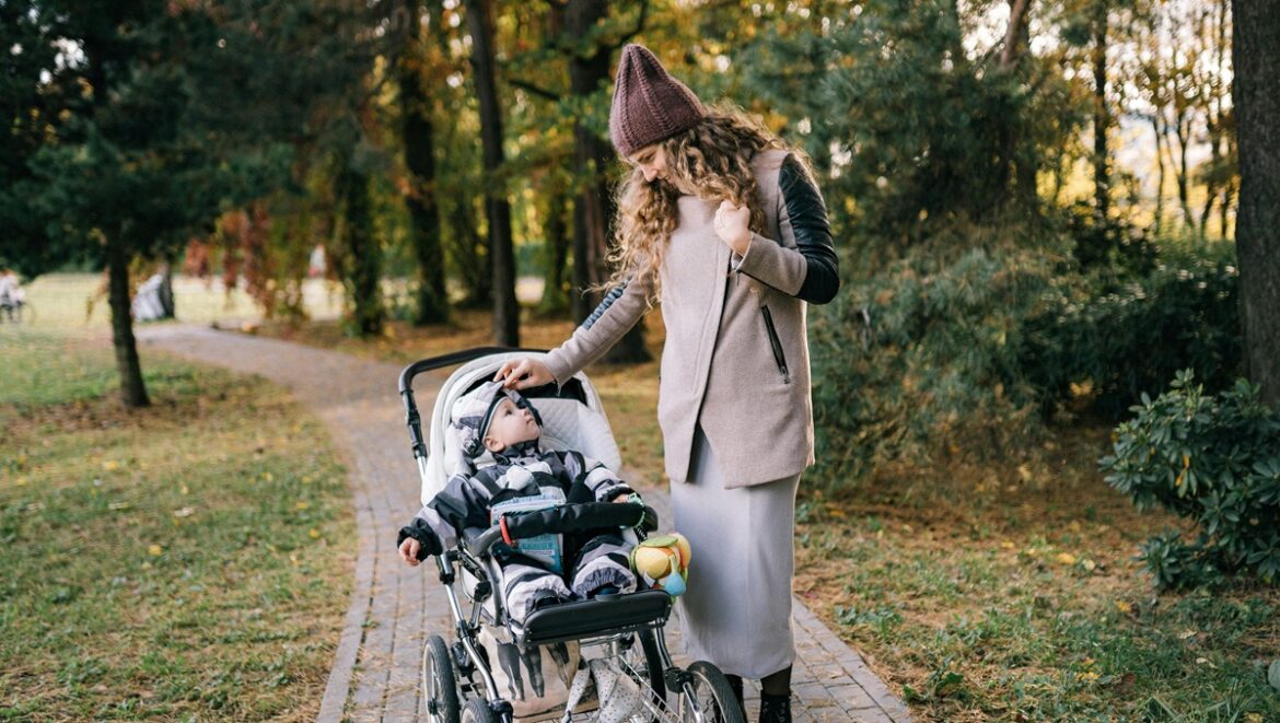 Мама с коляской