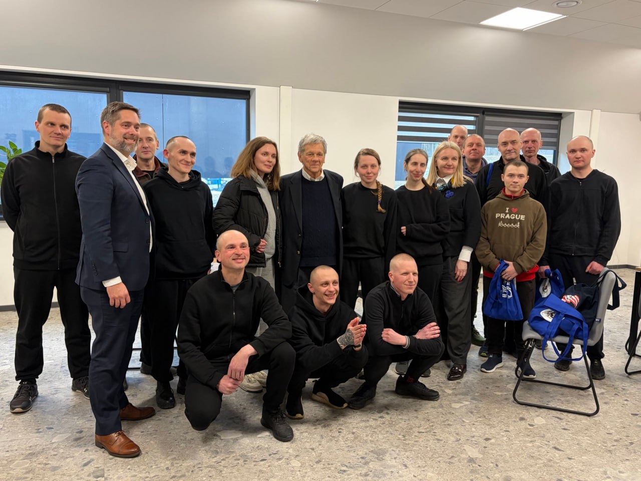 политзаключённые и Джон Коул