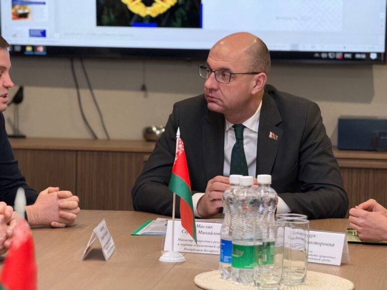 Министр попал за решётку в Беларуси Сергей Масляк